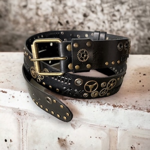 Black bronze steampunk studded leather belt, Steampunk accessories, Unique steampunk clothes, Bronze vintage buckle belt, Black Cosplay belt