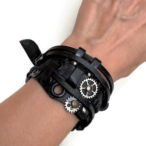 Black steampunk leather bracelet, Gothic gear leather bracelet, Clockwork genuine leather bracelet, Rock style mens womens biker jewelry