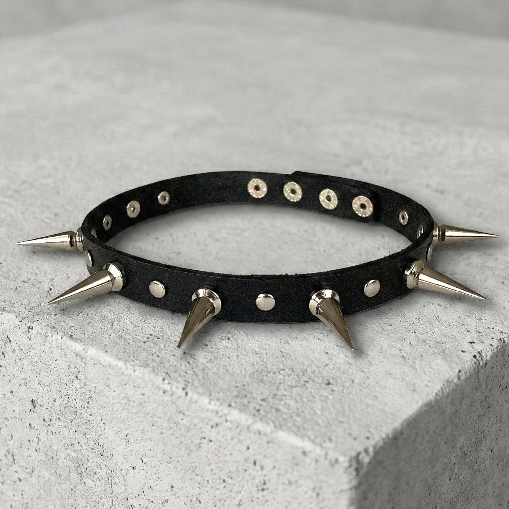 HZMAN Collana A Collare Choker In Pelle Borchiata – Punk Gotico Con Punte Metalliche, Per Uomo E Donna, Lunghezza 39 Cm