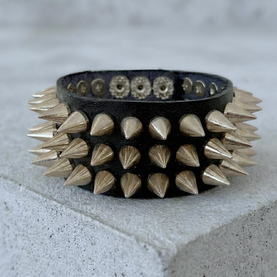 Bracelet viking en bronze à têtes d'oiseaux