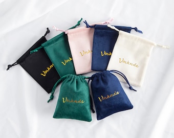 100pcs NEW Style Personalized Logo Velvet Jewelry Pouch Bags with logo Custom Jewelry Packaging Pouch Ring Brooch Necklace Packaging Bags