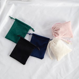 100 pcs NO Logo Velours Pochette À Bijoux Cordon Sacs Bijoux Emballage Pochette Bague Broche Collier Emballage Sacs en gros
