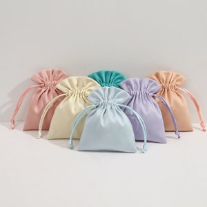 Sacos de flanela com cordão, 50 peças colar brinco anel bolsa lembrança de casamento saco de presente festa de natal bolsas de embalagem pequenas jóias armazenamento