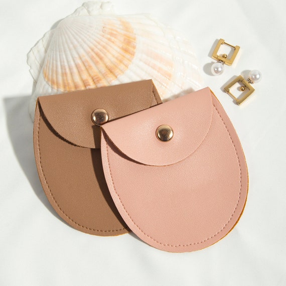 Custom PU Envelope Jewelry Pouch Bag With Embossed Logo Fashion Faux Leather Envelope Pouch With Button
