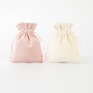 50Pcs Thick Velvet Drawstring Jewelry Pouches: Wedding Favor Gift Bags
