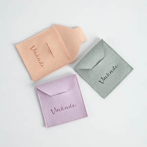 50 peças logotipo personalizado envelope bolsa de joias saco de microfibra brincos embalagem bolsa chique anel sacos venda por atacado mais cores