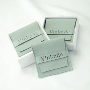 Bolsas de microfibra verdes personalizadas, 50 peças, embalagem de joias personalizadas, sacos para lembrancinhas de casamento, colar, brincos, anel, broche, bolsa