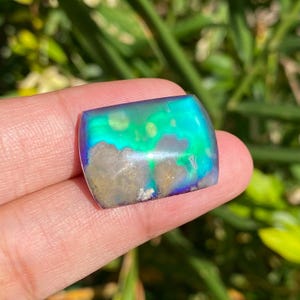 Doblete de ágata plumosa: capas de plumosa natural con brillo aurora para crear joyas únicas - Tamaño pequeño
