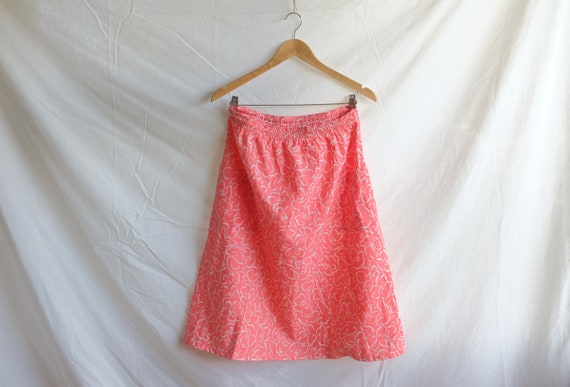 Vintage 80s beach skirt - Retro pink coral and wh… - image 3