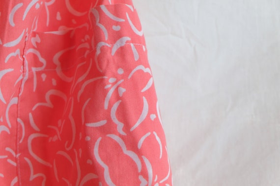 Vintage 80s beach skirt - Retro pink coral and wh… - image 4