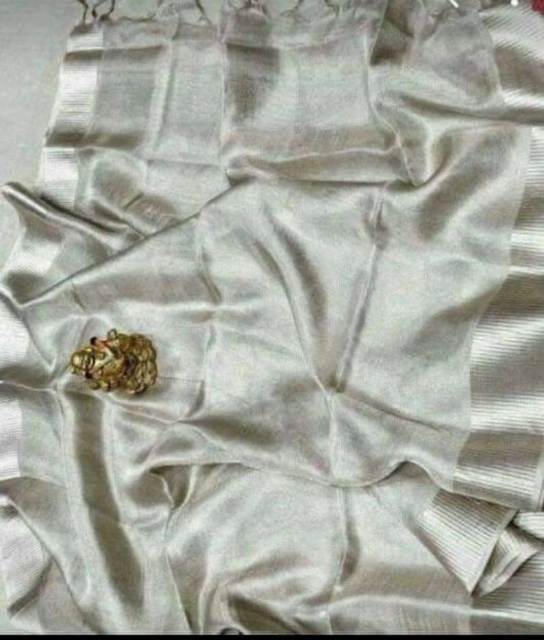 Linen tissue silver color pure organic handwoven saree with contrast silver zari border,tissue saree,Silver linen tissue saree with blouse
