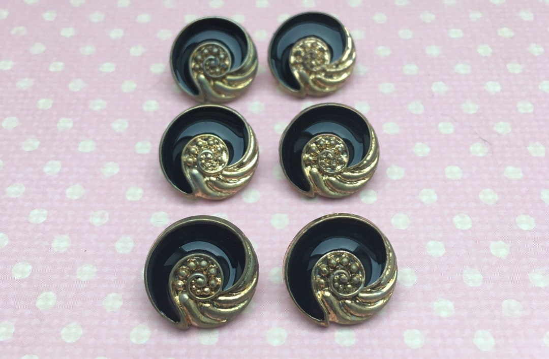 Shell Button Gold Six Vintage Black and Gold Tone Shell Style Button. 14mm. - Etsy