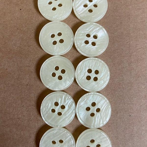 10 x Vintage New Pearl Effect Cream Buttons. 15mm.