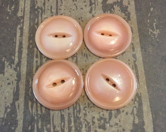 4 x Vintage Peach Fish Eye Buttons. 22mm.
