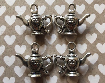 1 x Vintage Style Silver Toned Teapot Charm. 20mm.