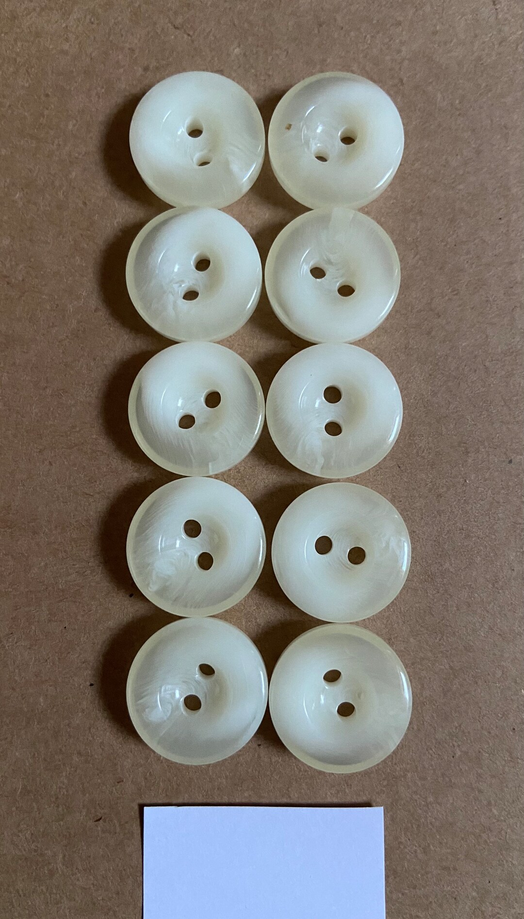 10 X New Vintage Mottled Cream Buttons. 17mm. - Etsy