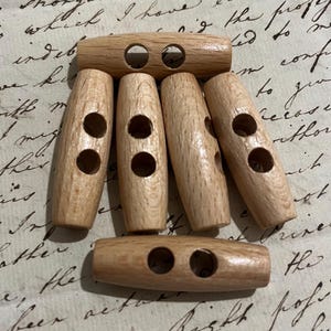 6 x New Vintage Wooden Toggles. 40mm/49mm