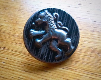 Vintage Lion Metallic Button