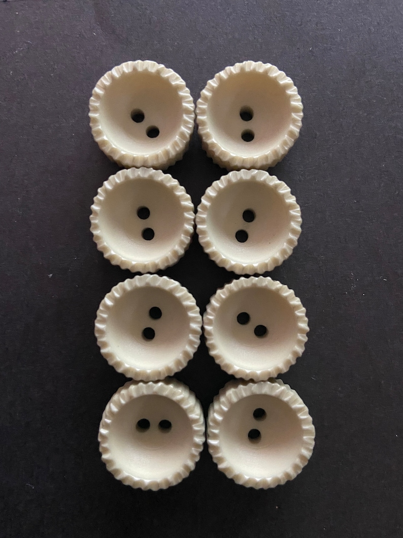 8 X Vintage Light Olive Ridged Concave Buttons. 17mm. - Etsy