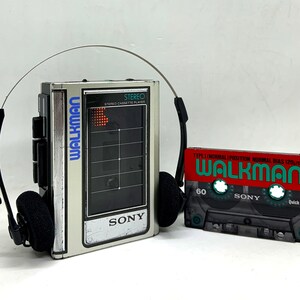 1986 SONY Walkman WM 32, perfect working stereo cassette player