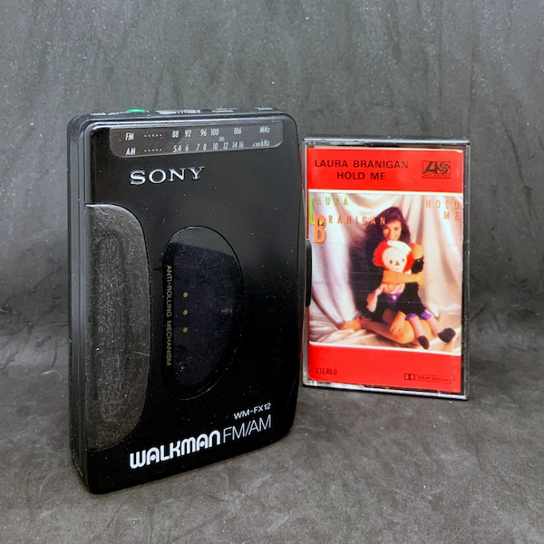 Perfekter 90er Jahre SONY Walkman FM-AM Kassettenrekorder mit Gürtelclip