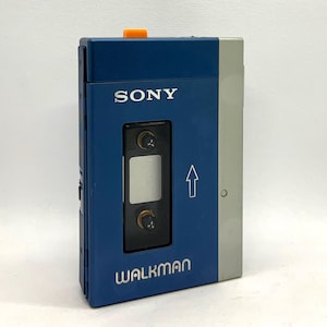 1979年製ソニーTPS-L2ウォークマン、オリジナルケース付き、完璧に動作