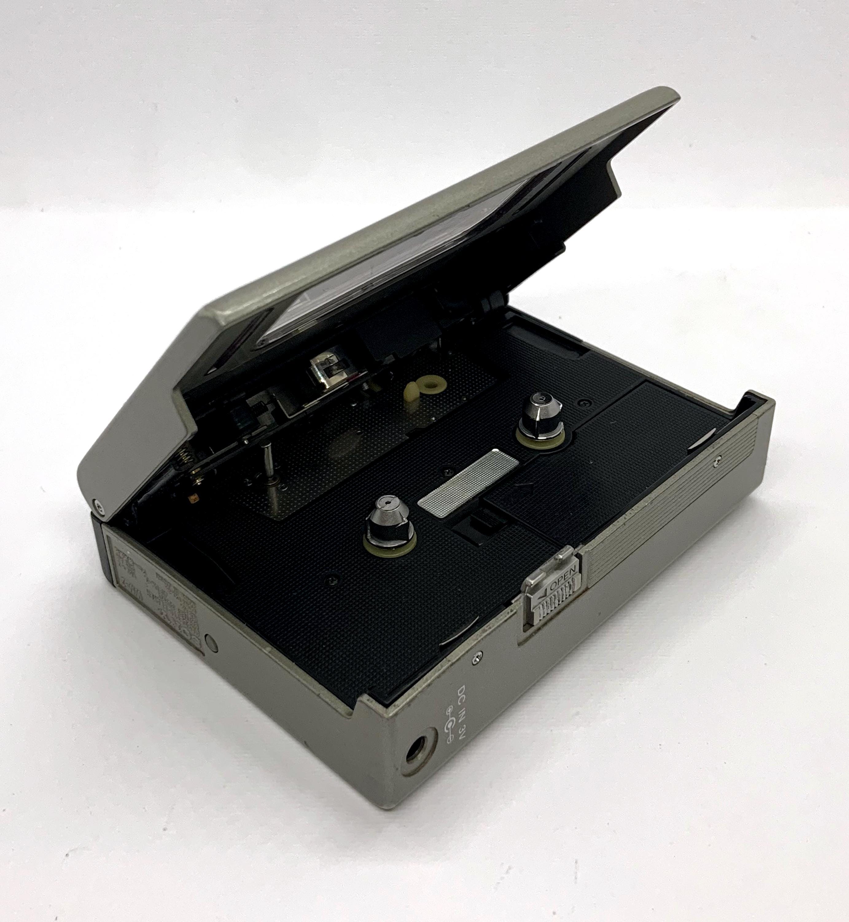 1981 SONY WM-2 Wakman ,with the Original Belt Clip , Made in