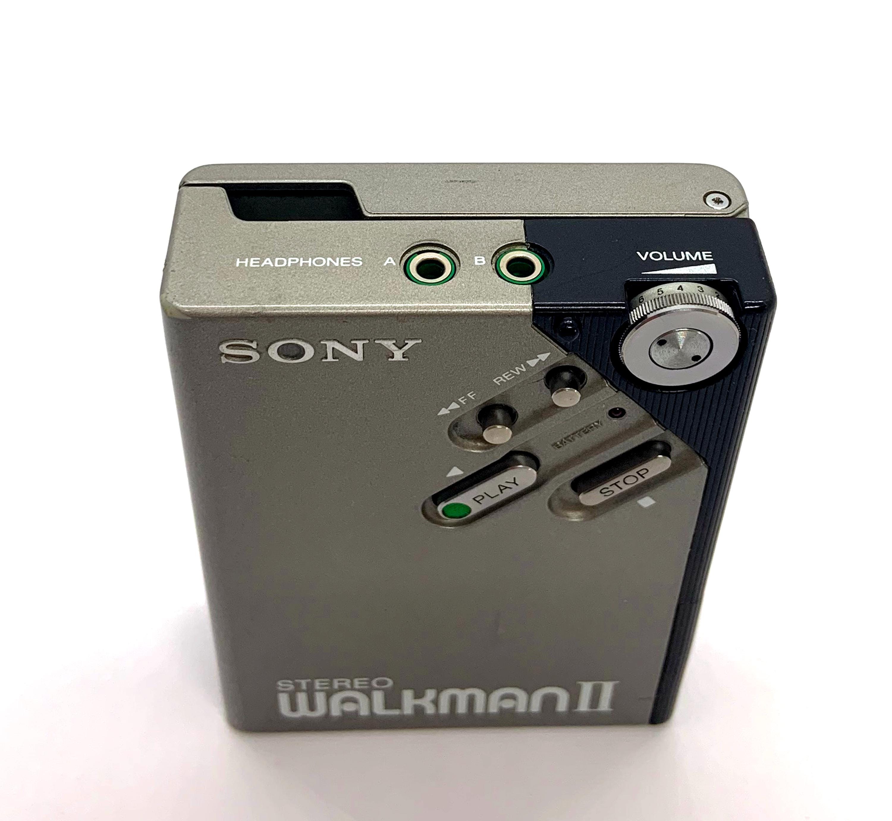 1981 SONY WM-2 Wakman ,with the Original Belt Clip , Made in 1981 SONY WM-2 Wakman ,with the Original Belt Clip , Made in