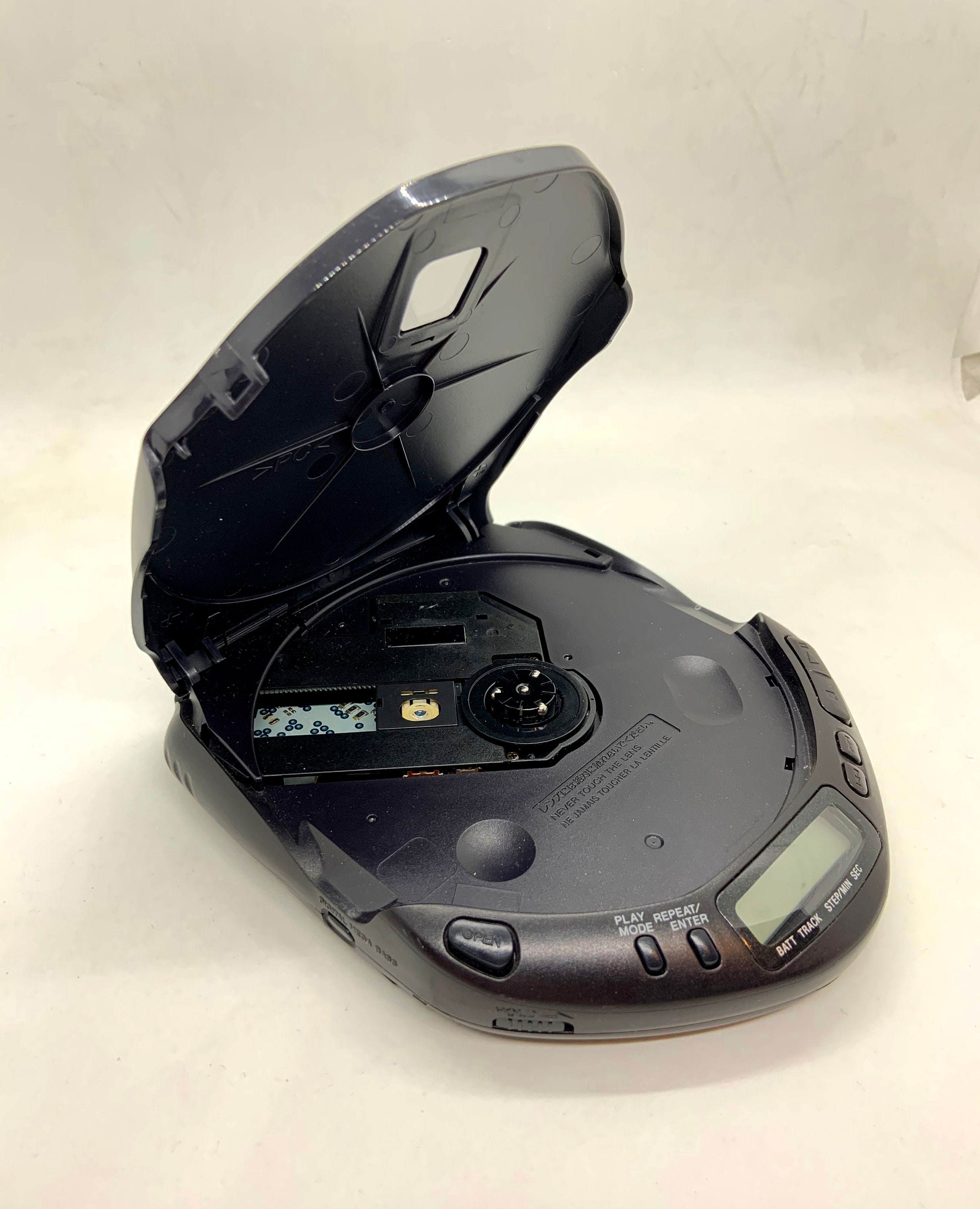 Perfect Working SONY DISCMAN Cd Player With Digital Mega Bass 