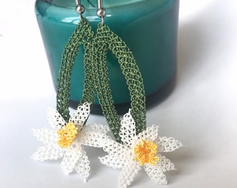 Handmade Earrings - Needle Lace Earrings - Flower Daisy Earrings - Crochet Earrings