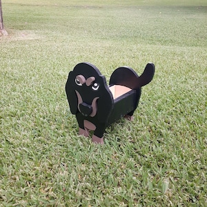 Scroll saw Pattern Dachshund Weenie Dog Planter 