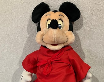 1986 Disney 24" Worlds of Wonder Talking Mickey Mouse with Cassette Player