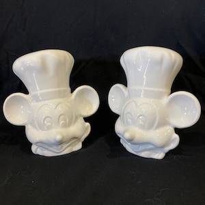 Vintage 5-Inch-Tall Disney White Ceramic Chef Mickey Mouse Salt & Pepper Shakers