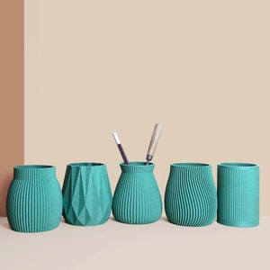 Pen Holder - Desk Organizer - Brush Holder - Office Accessories - Storage and Decoration - Home Gift - 3D Printing