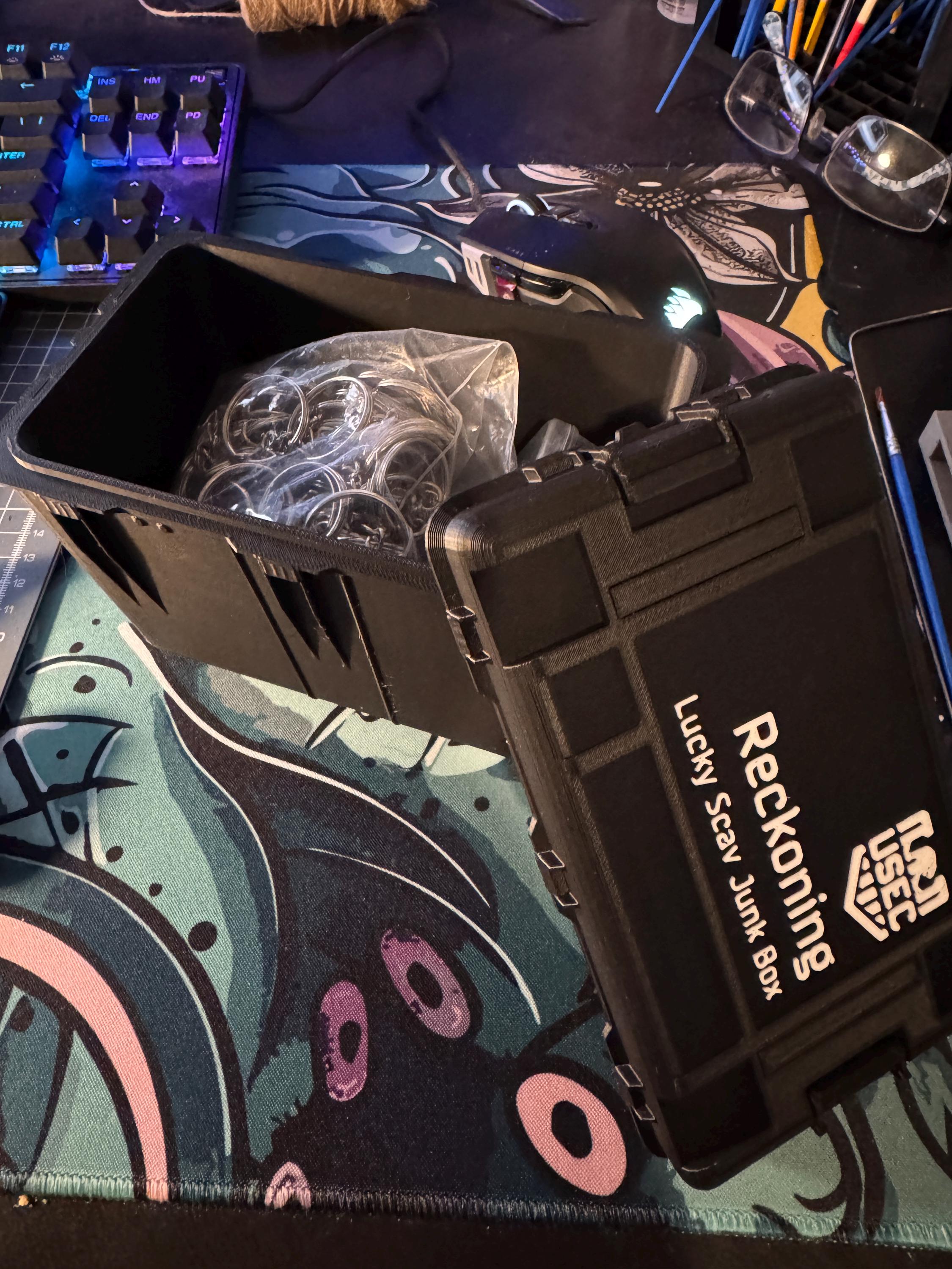 新しい Luck Scav Junk Box – デスクトップ版! - Etsy 日本