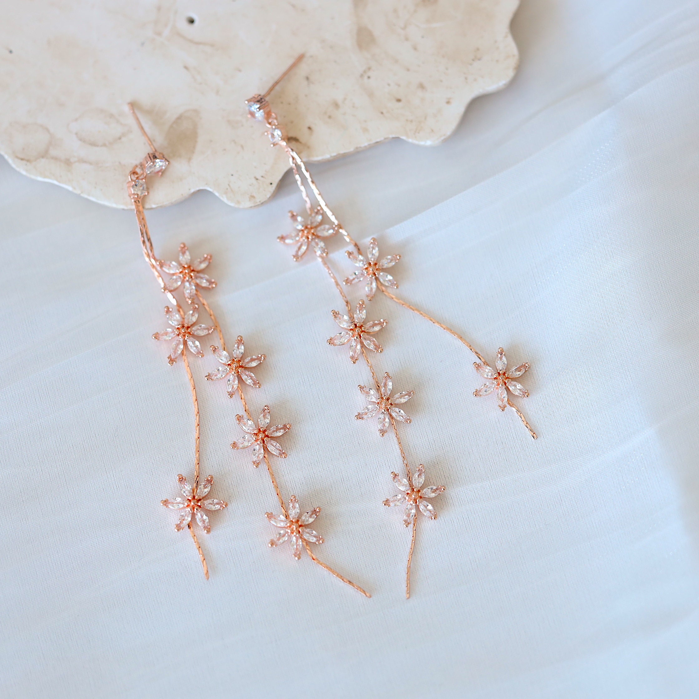 Pink flower earrings, sakura dangle earrings, flower dangle, botanical  earrings, flower earrings, korean earrings, cherry blossom earrings