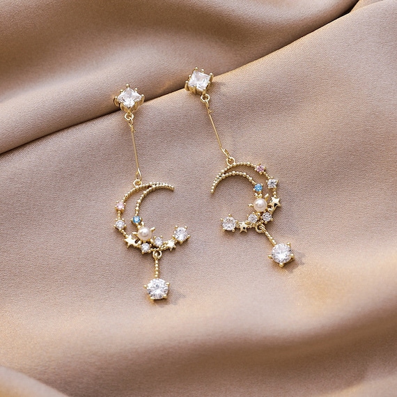 Moon earrings dangle new arrivals