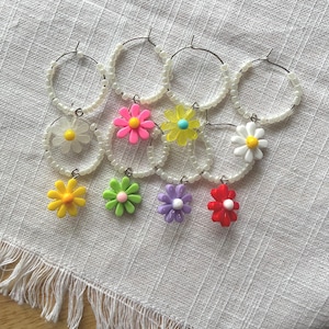 Colorful floral wine charms / Set of 4, 6, or 8 / Drink markers / Housewarming gift / Hostess gift