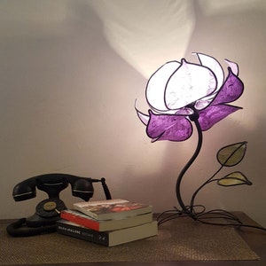 Lotus Flower Lamp, Flower Lamp, Flower Lights, Fairy Lights, Paper Lamp, Purple Lamp, Table Lamp, Desk Lamp,Bedside Lamp, Craft Lamp