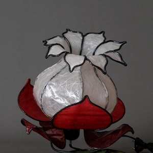 Rote Blumenlampe, Blumenlichter, Lichterketten, Papierlampe, rote Lampe, Tischlampe, Schreibtischlampe, Nachttischlampe, Bastellampe