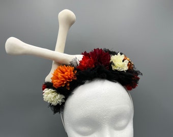 Halloween Floral Fascinator / Halloween Floral Headband / Black Rose Headband / Halloween Headpiece / Eyeball Headpiece / Halloween Crown