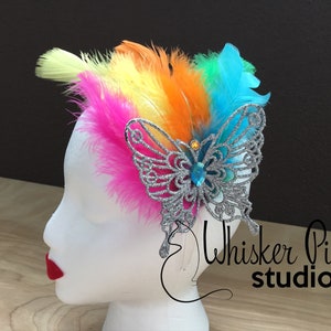 Farfalla Fascinator / Butterfly archetto / piuma farfalla archetto / Butterfly copricapo / Butterfly copricapo di piume / farfalla corona
