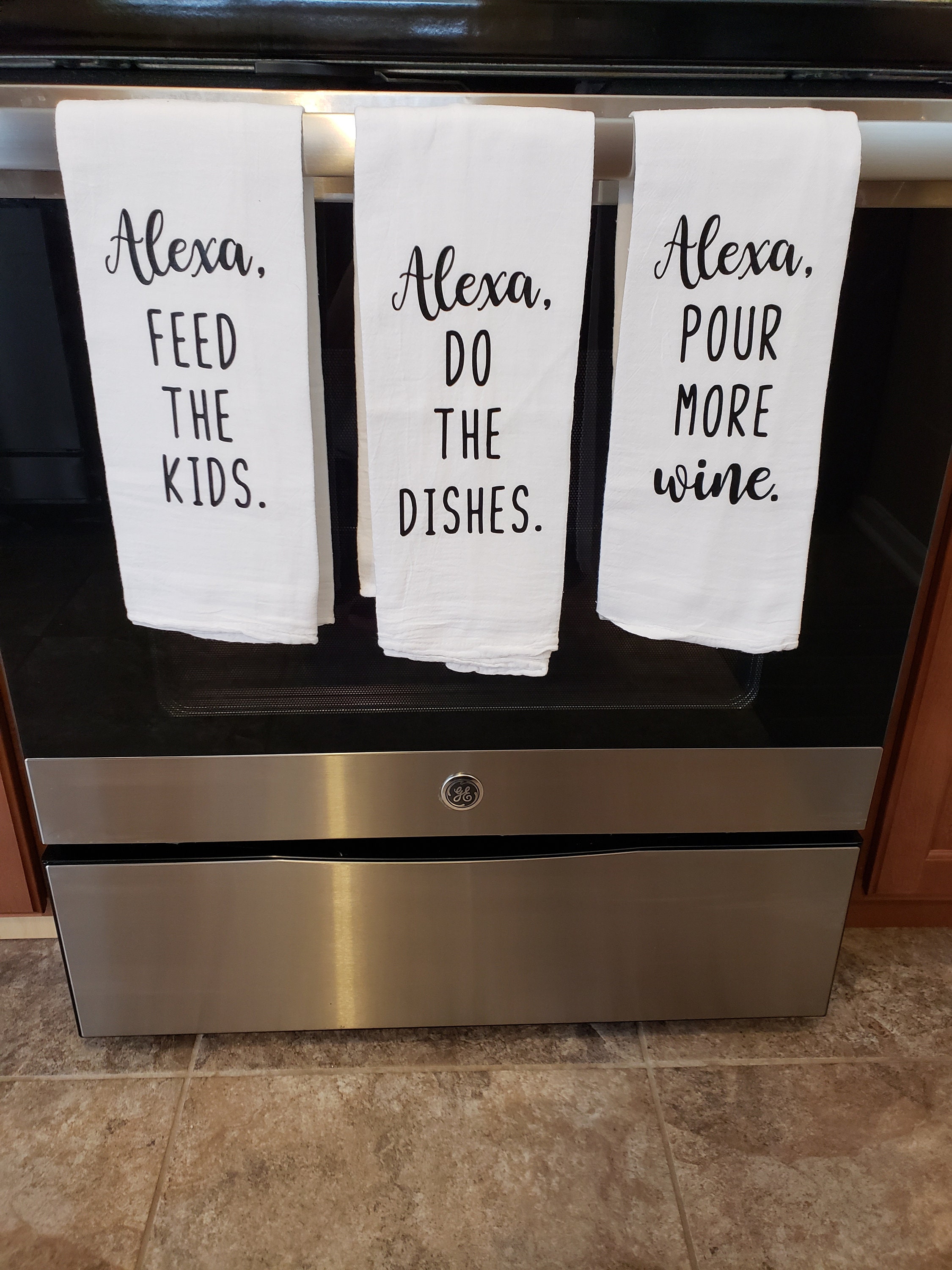 Funny Kitchen Tea Towels - Alexa, Do The Dishes - Humorous Flour
