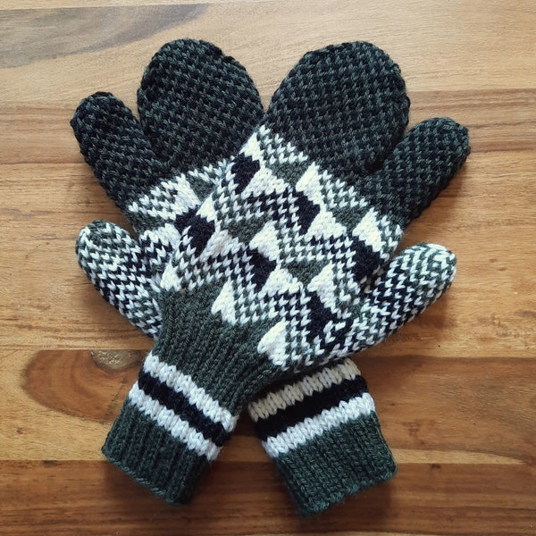 Trigger Mittens or Classic Mittens/ TRIANGLE BLOCKS/ Acrylic or Wool Handknit Unisex Newfoundland Style Trigger Mitts / Made to Order