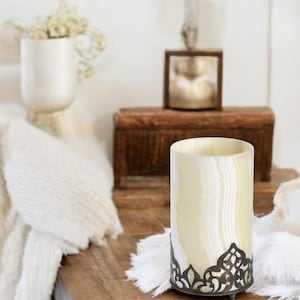 Maison Zoe Alabaster table lamp - bedside lamp made of alabaster stone in solid cylinder shape perfect for living room or bedroom