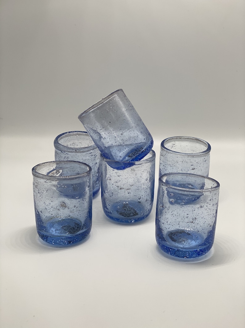 Maison Zoe 6-pieces 2 cl shot set made of recycled glass, diameter4 cm, height5 cm, 100% handmade, colorful shot glasses Hellblau