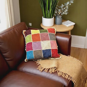 Maison Zoe kussenhoes gehaakt van Egyptisch katoen - Kleurrijk design - Bankkussen - Decoratief kussen met breidesign - 100% handgemaakt
