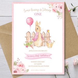 Bearbeitbare Peter Rabbit Geburtstagseinladung, Erster Geburtstag einladen, Mädchen Pink Bunny Frühling Blumen Vorlage, Flopsy Bunny Style
