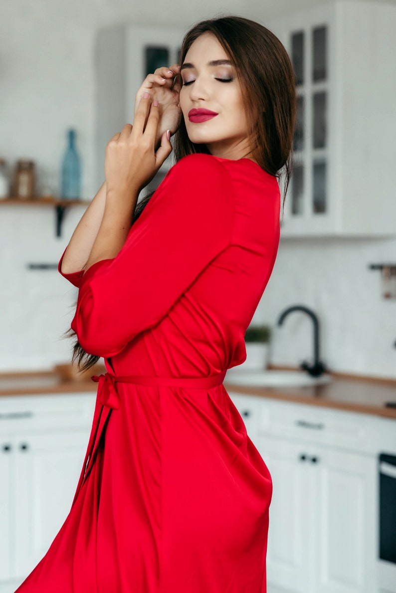 lace red robe