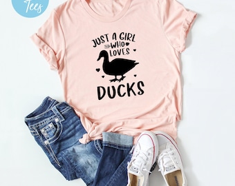 Just a Girl Who Loves Ducks Shirt, Ducks Tshirt, Animal Lover shirt , Duck Mom, Funny, Cute, Farm, Gift 2